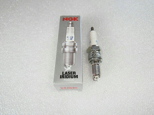 IRIDIUM Zündkerze NGK CR9EHI-9