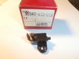 CB250 / 400T,CX500,GL1000, Bremslichtschalter vo.,35340413013