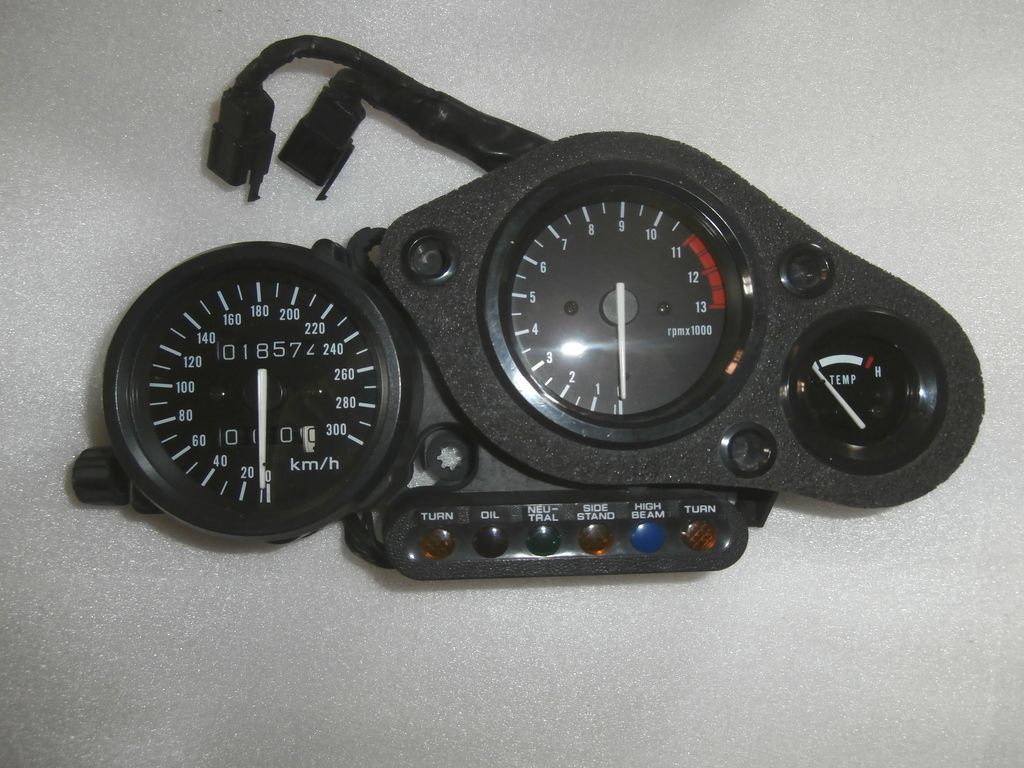 Instrumente / Tacho / Clocks CBR900RR / SC33,37100MAS610 cl