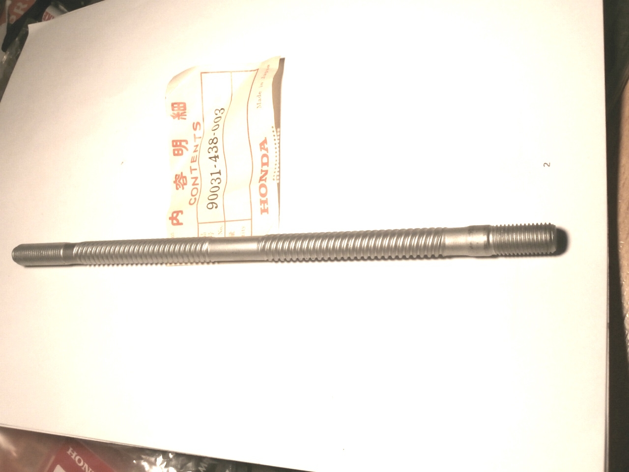 CB900F / 900C, 1000C, 1100F, Zylinderstehbolzen 10 mm,90031438003