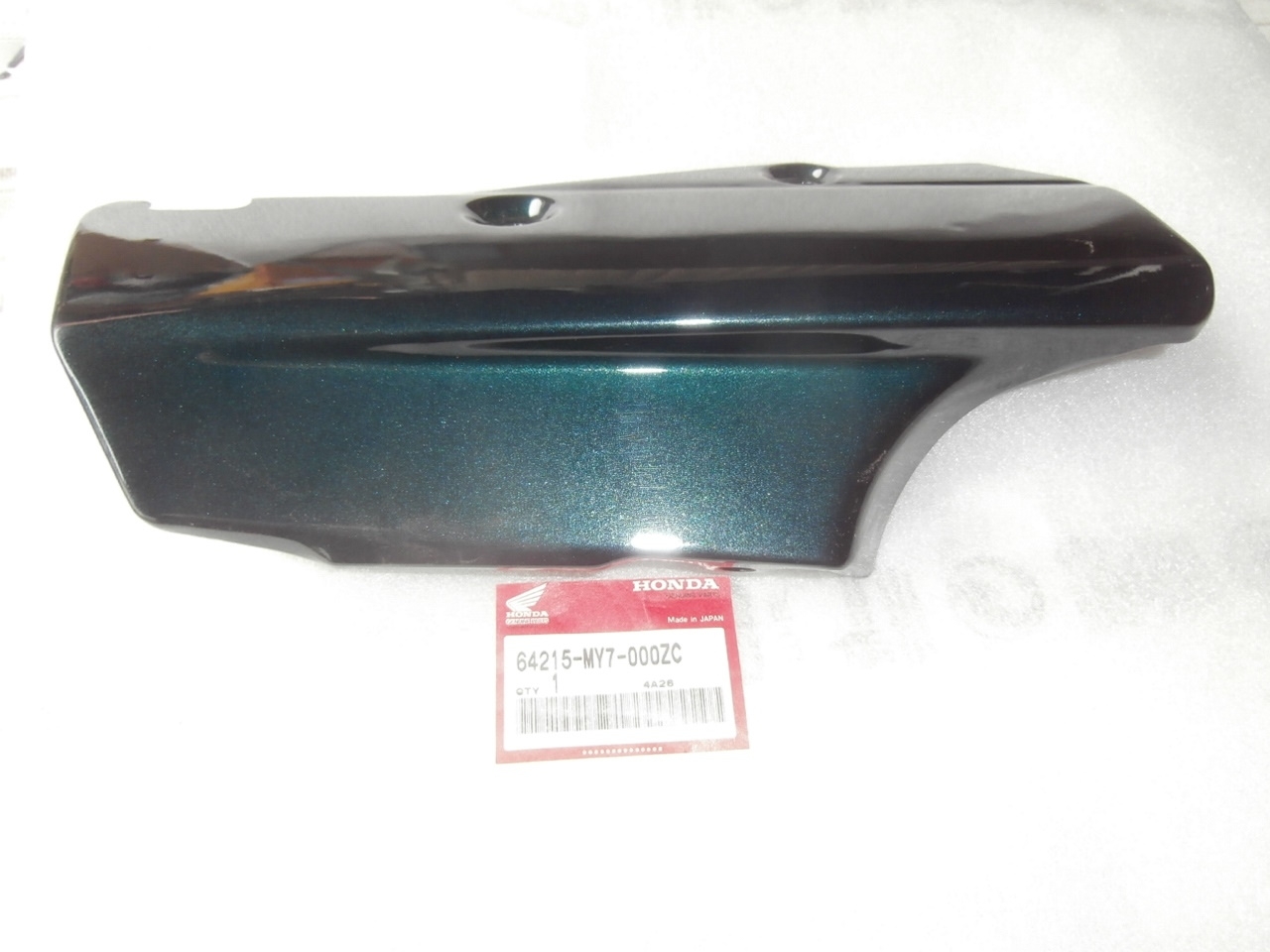 VFR750F RC36 I, Blechabdeckung Verkleidung unten rechts ,64215MY7000ZC